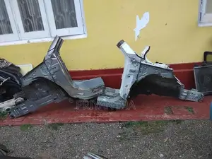 Toyota Axio 165 Front Body Cut