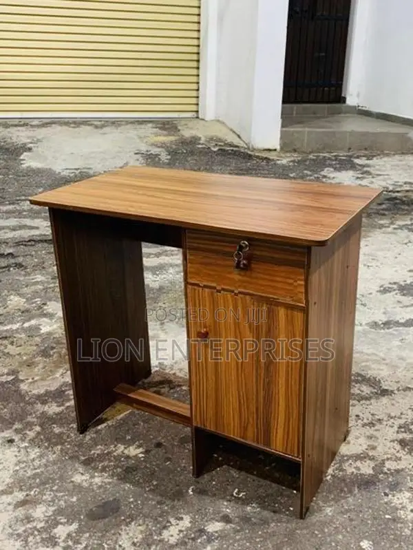 Melamine Modern Office Tables 32×18