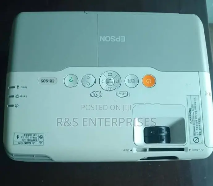 Epson EB-905 Projector