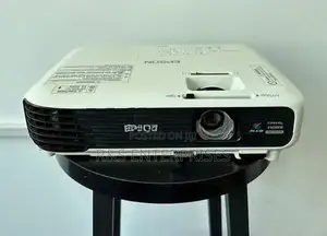 Epson S04 Projector
