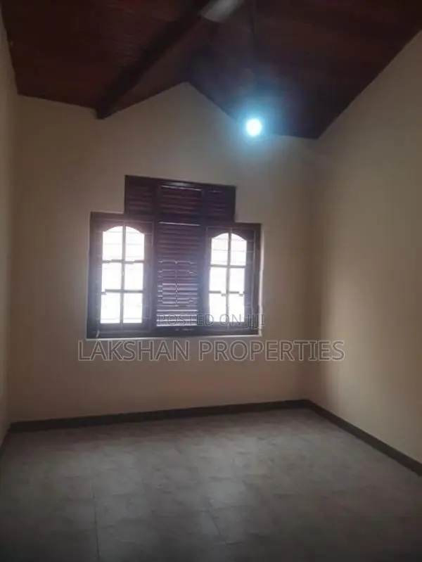 House For Sale In Boralesgamuwa werahera