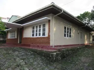 Nugegoda Udahamulla Station Road 4 Bed Rooms House For Sale
