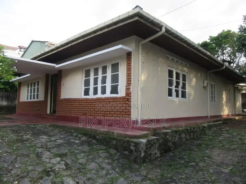 Nugegoda Udahamulla Station Road 4 Bed Rooms House For Sale