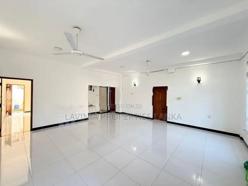 Commercial House for Rent – Soysapura, Moratuwa - THI0046C