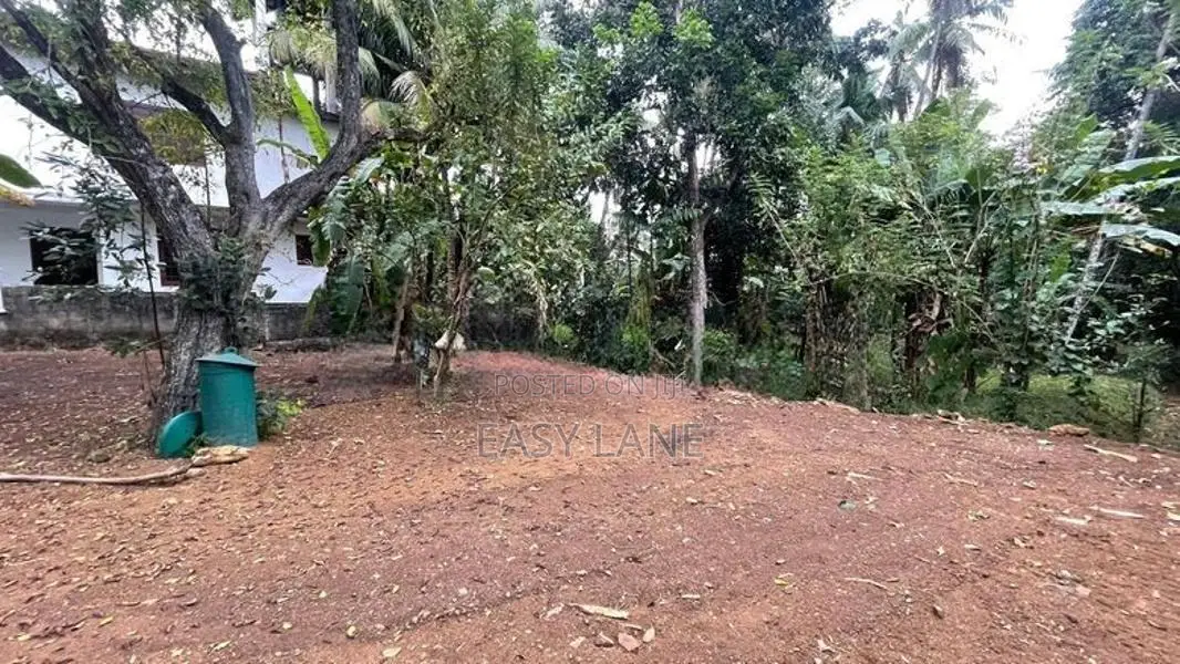 Land for Sale in Gampaha