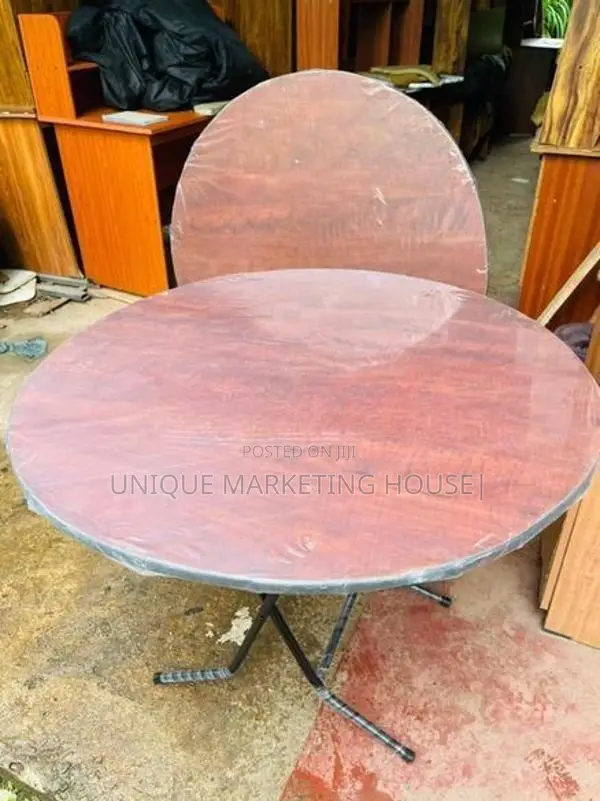 MODERN FOLDING TABLES