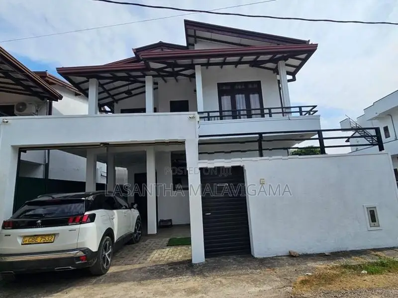 Modern Two story house for sale in Hokandara