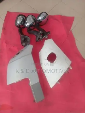Nissan Caravan Third Mirrors