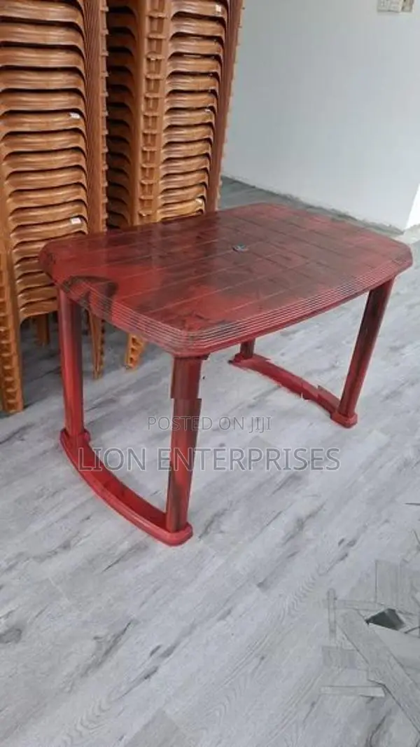 Nippon Plastic Tables