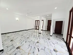 Newly Build Luxury Three Storey House for Sale Piliyandala