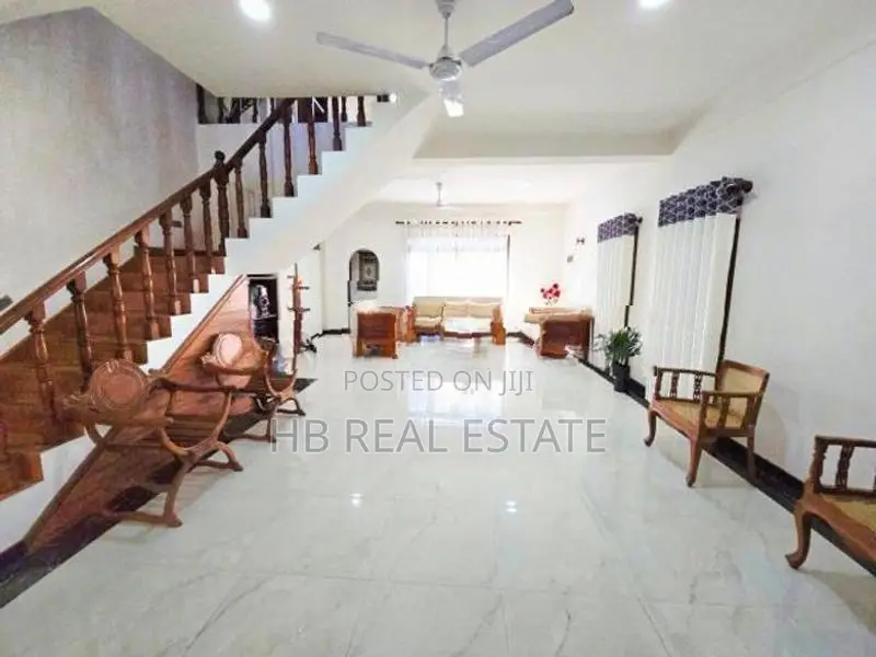 Almost Brand New Two Storey House for Sale Piliyandala