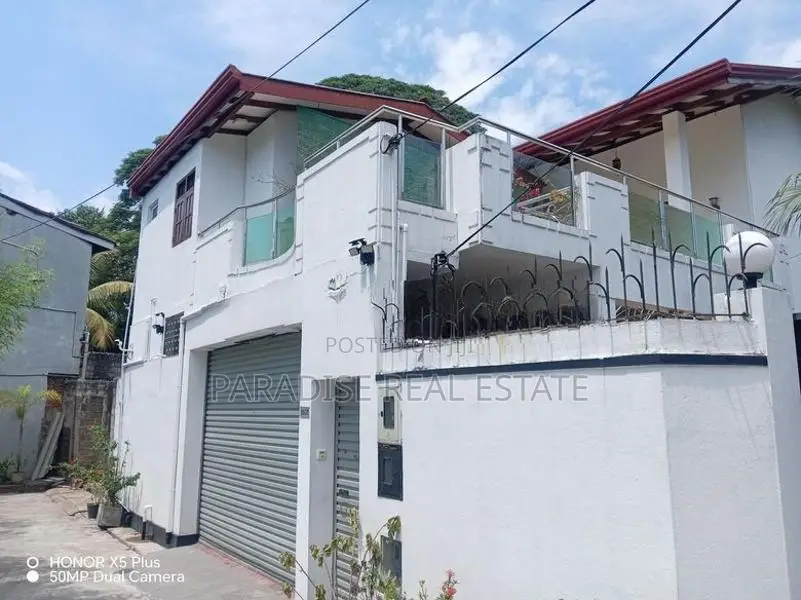2 Storey House for Sale Mount Lavinia Close to Temples Road