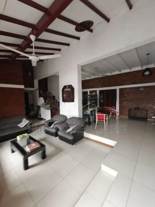 2 Storey Unit House for Sale Mountlavinia Close to Galle Road