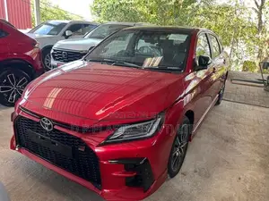 Toyota Yaris Ativ HEV GR Sport 2025