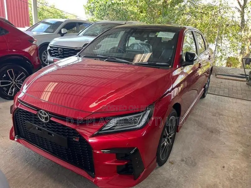 Toyota Yaris Ativ HEV GR Sport 2025