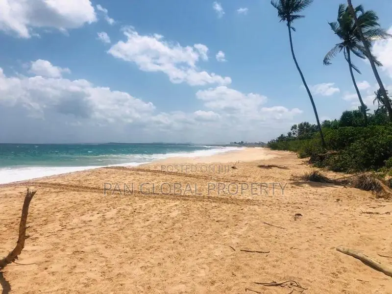 Beach Land for Sale in Rekawa