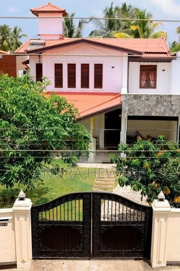 කඩුවෙල, පර්චස් 20 ක විශාල උද්‍යානයක් සහිත නිවසක් විකිණීමට. (ID:KADU011