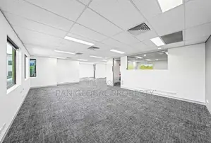 Commercial Building for Sale in Battaramulla