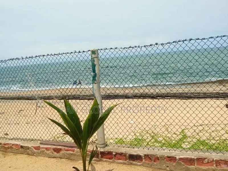 Beach Land for Sale in Uswetakeiyawa
