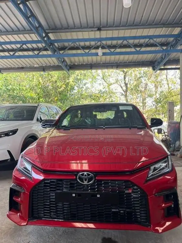 Toyota Yaris Ativ HEV GR Sport 2025