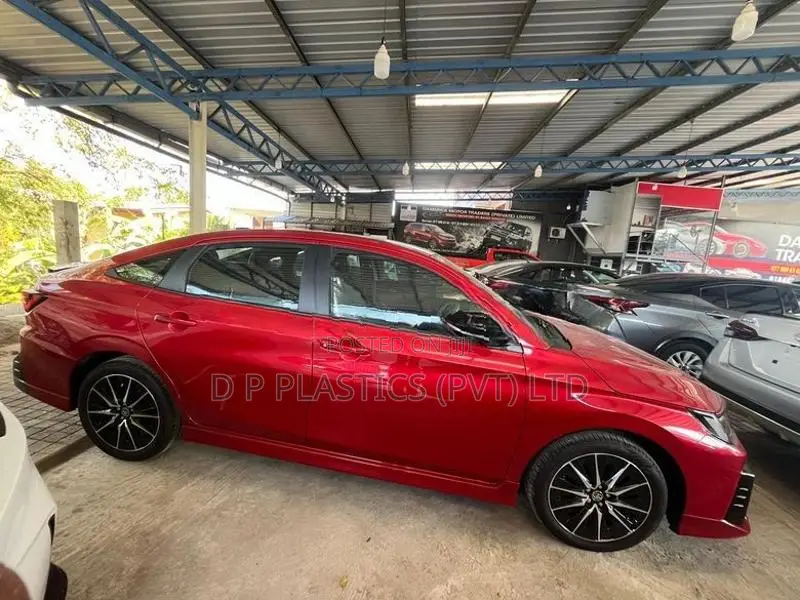 Toyota Yaris Ativ HEV GR Sport 2025