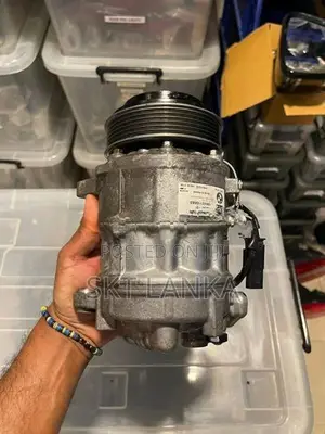 Genuine BMW 530i G30 2019 straight petrol AC compressor