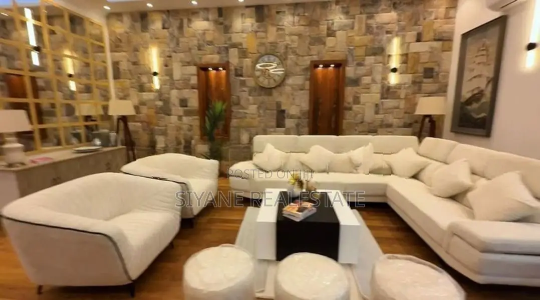 Exclusive Luxury House For Sale Battaramulla