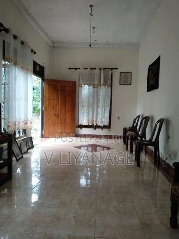 4 Bedroom 2 Storey New House with Garden for Sale Galle