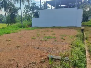 8.4 Perch Land for sale in Athurugiriya