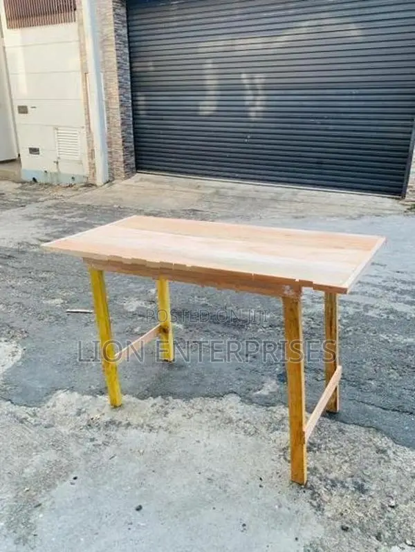 4×2 Alvisia Study Tables