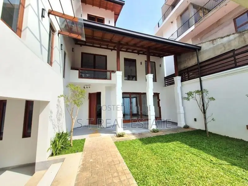 Brand New Luxury 3 Storey House for Sale in Pita Kotte