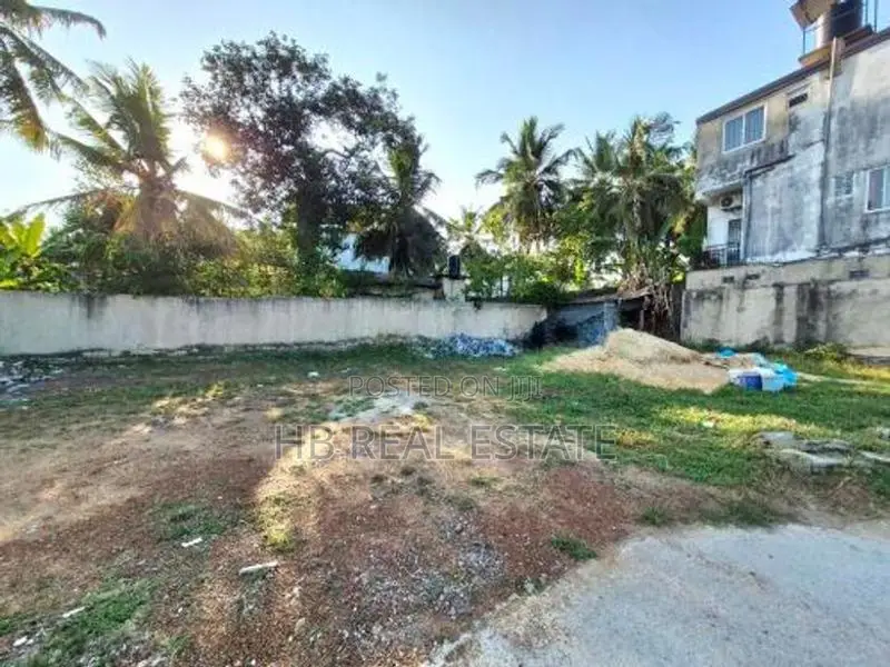 9 Perches Residential Bare Land for Sale Boralesgamuwa
