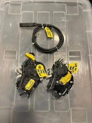 Genuine BMW 530e bonnet locks 2019 active protection
