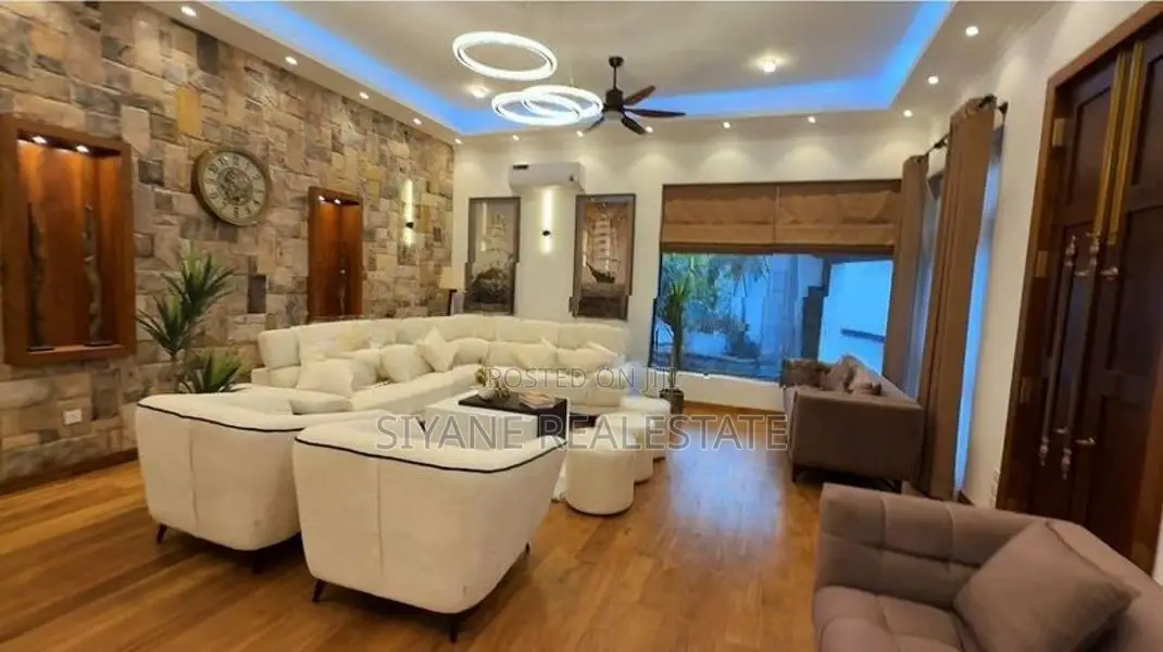 Exclusive Luxury House For Sale Battaramulla