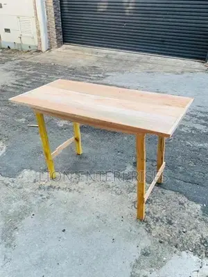 4×2 Alvisia Study Tables