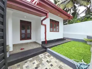 Newly Build Luxury Single Storey House for Sale Godagama