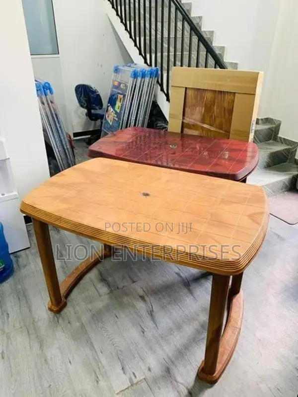 Nippon plastic tables