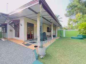 Well Build Single House Sale Athurugiriya