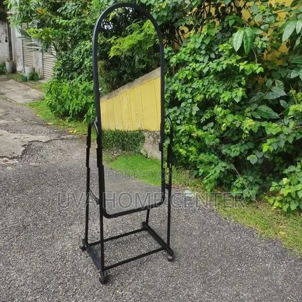 Wheel Dressing Stand Mirror