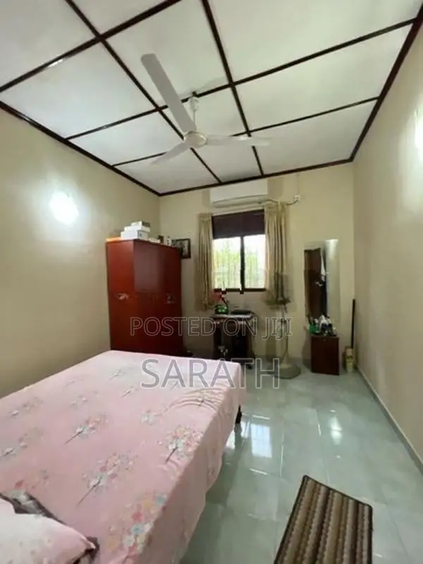 Well Build Single House Sale Athurugiriya