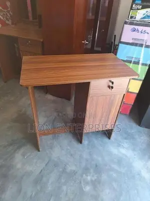 32×18 Melamine office tables