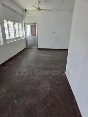 Colombo 7, Unfurnished, 1ST Floor House With large Garden (MG1284)