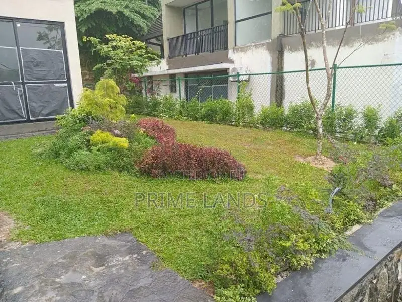 Kandy Victoria Reservoirs luxury Holiday