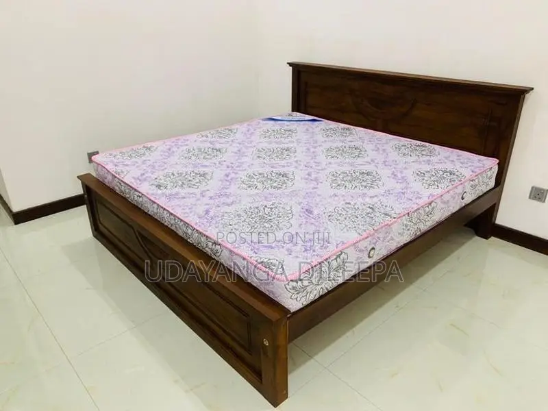 Teakka Bed