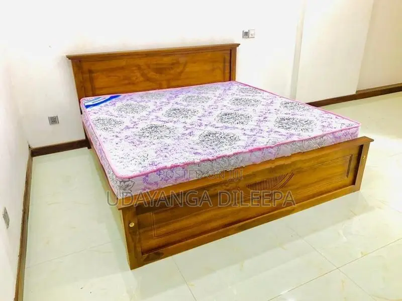 Teakka Bed