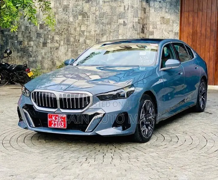 BMW 525i LI EXCLUSIVE MSPORT 2025