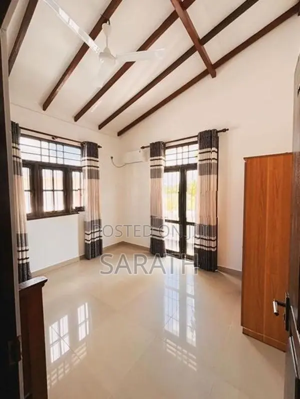 Good Condition House Sale Athurugiriya