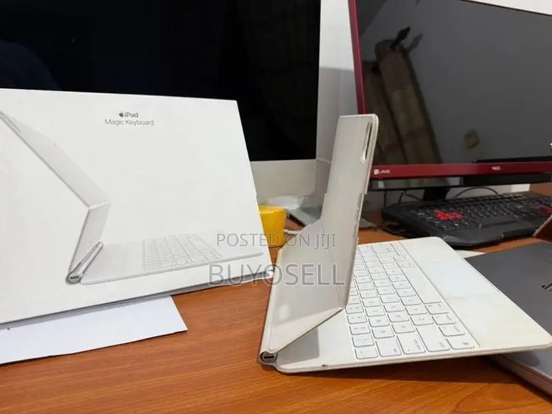 Apple iPad Pro Magic Keyboard 12.9