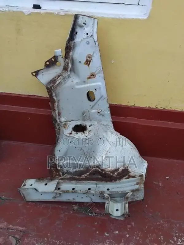 Suzuki Every Da64 Front Door Post