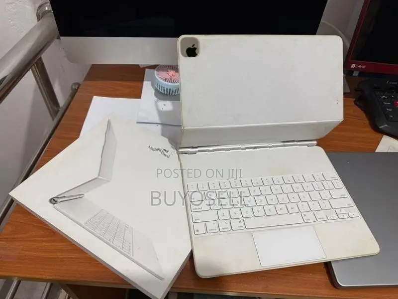 Apple iPad Pro Magic Keyboard 12.9